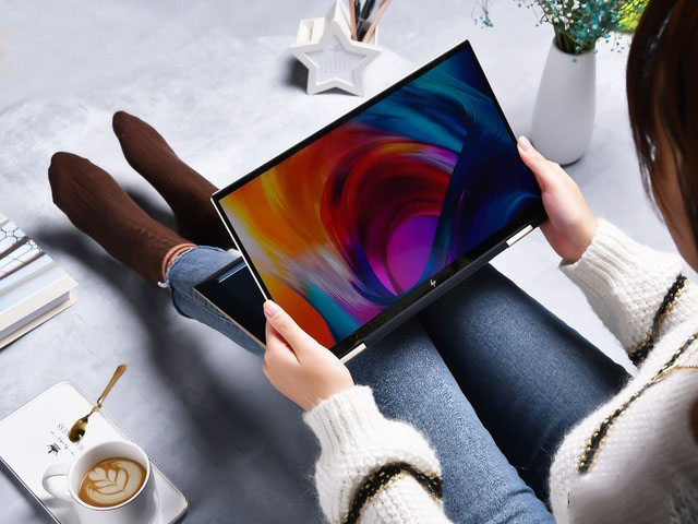 惠普发布英特尔移动超能版笔记本惠普Spectre x360变形本:重新定义高端PC体验