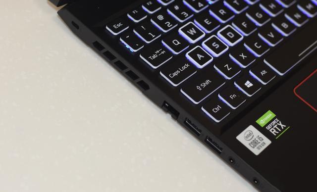 宏碁暗影骑士 &middot; 擎，十代酷睿+RTX2060畅玩3A游戏大作，爆款预订