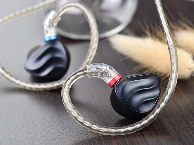 三频均衡人声惊喜满满 飞傲FH3圈铁耳机评测