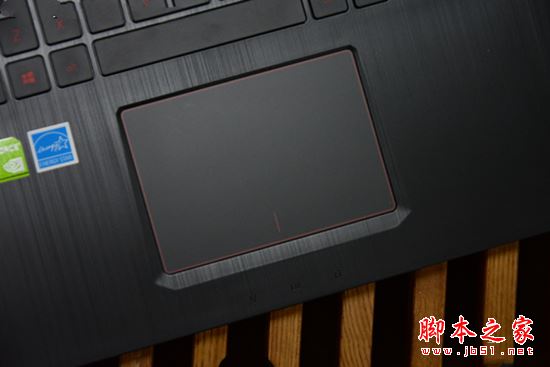 华硕飞行堡垒FX60VM值得买吗?华硕飞行堡垒FX60VM游戏本详细评测图解