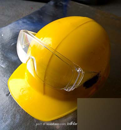 illustrator cs绘制超酷黄色钢盔 脚本之家