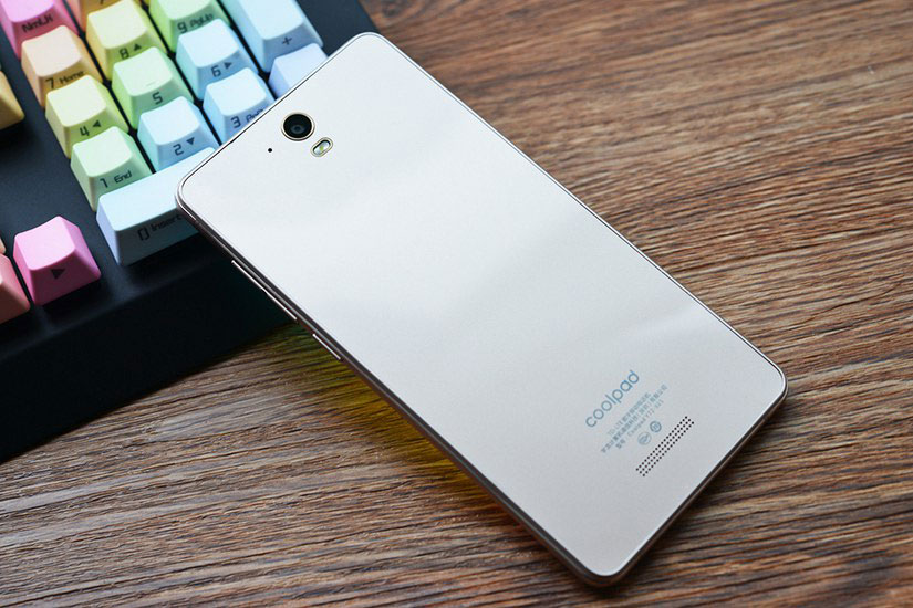 高颜值小屏千元机 酷派锋尚mini图赏(2/10)