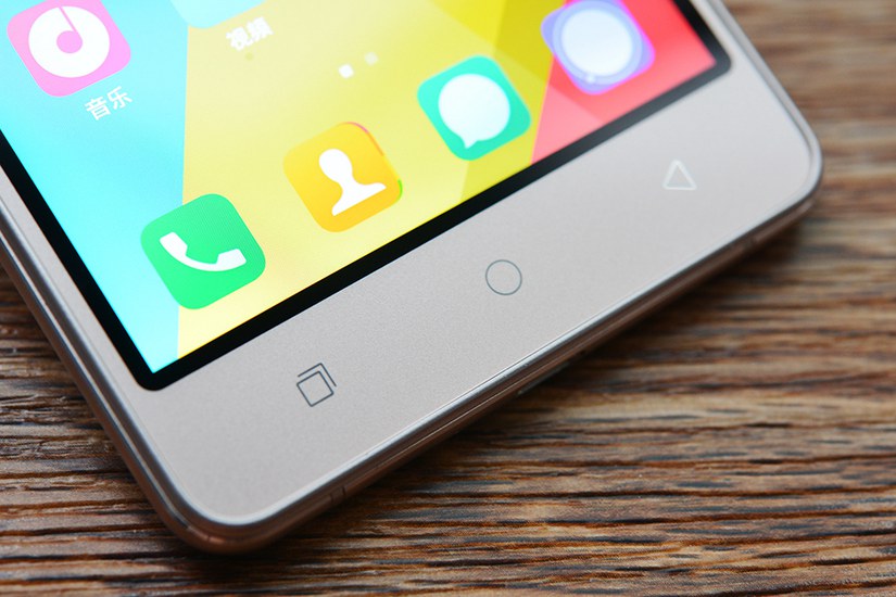 高颜值小屏千元机 酷派锋尚mini图赏(4/10)