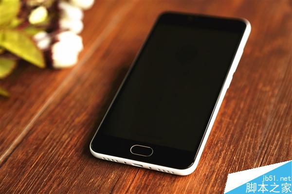 白、蓝、灰喜欢哪个？魅蓝3真机对比图赏