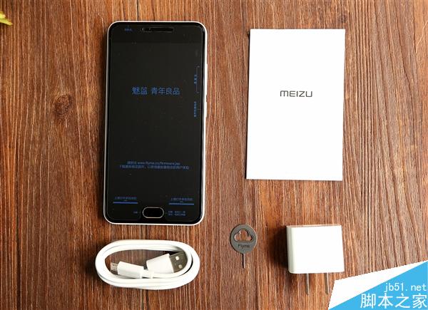 白、蓝、灰喜欢哪个？魅蓝3真机对比图赏