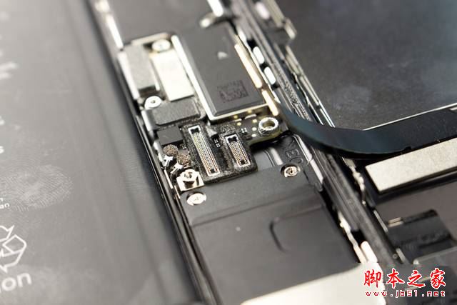 小米MIX和iPhone7Plus哪个值得买?小米MIX和苹果7Plus做工拆解评测图解
