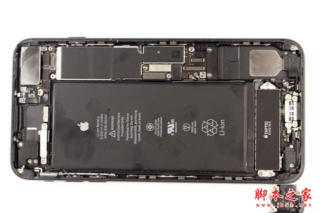小米MIX和iPhone7Plus哪个值得买?小米MIX和苹果7Plus做工拆解评测图解