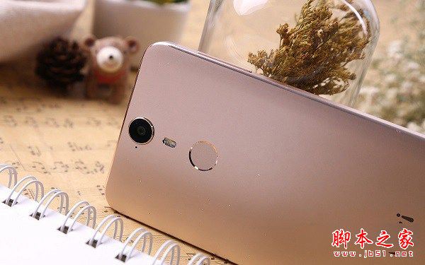 ivvi i3 Pay和美图M6S哪个好?美图M6S与ivvi i3 Pay详细区别对比评测