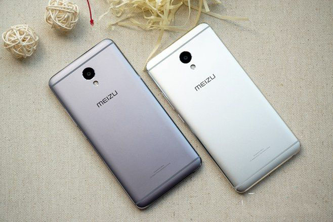 魅蓝Note5白色还是黑色好看?魅蓝Note5月光银与星空灰对比图赏