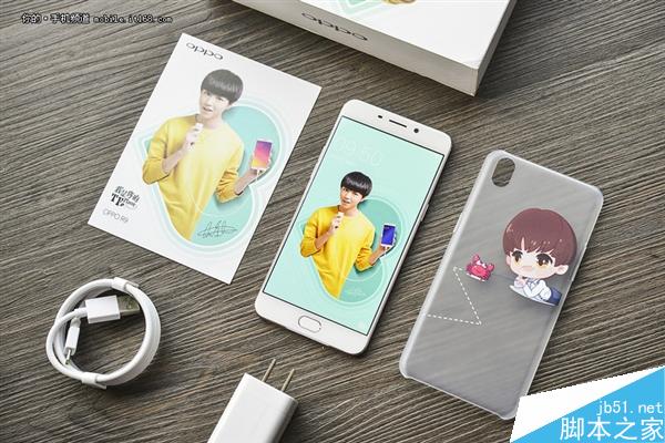 2799元 TFBoys手机TFphone真机图赏!