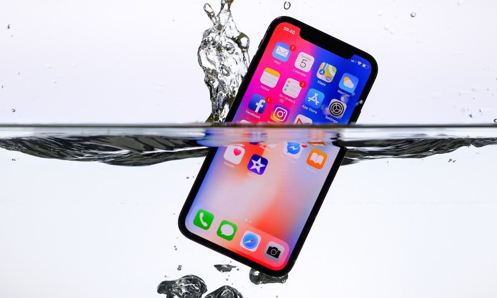 华为小米OV猝不及防:全新iPhone X竟不是刘海屏