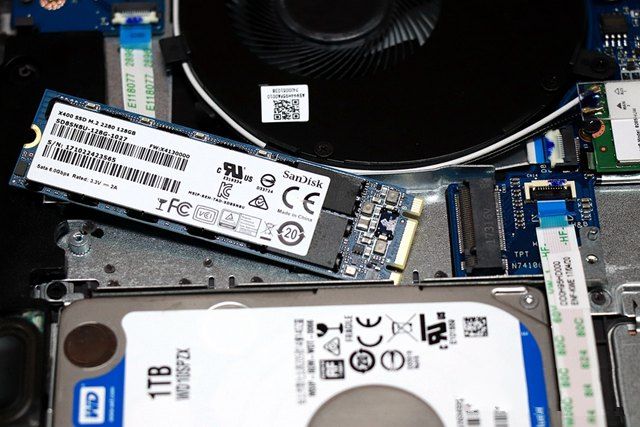 华为MateBook D怎么拆机?华为MateBook D拆机图文步骤详解