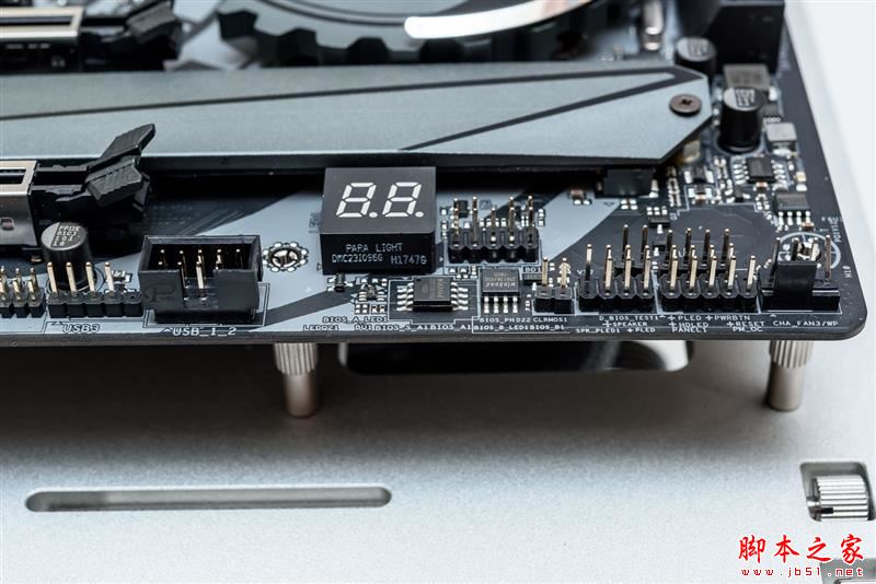 砍掉超线程!Intel i7-9700K深度评测:战平R7 就是太贵