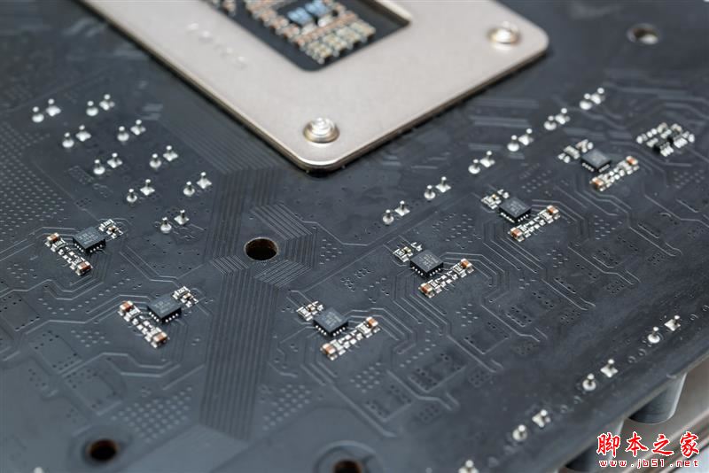 砍掉超线程!Intel i7-9700K深度评测:战平R7 就是太贵