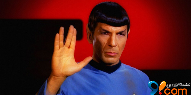 iPhone耳机绕“8”字不打结收线法  脚本之家