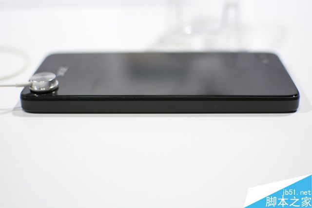 联想ZUK Z2发布会现场试玩：小屏幕不简单