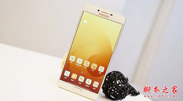 三星C9 Pro怎么样?三星C9 Pro外观/配置/性能/续航及拍照详细评测图解