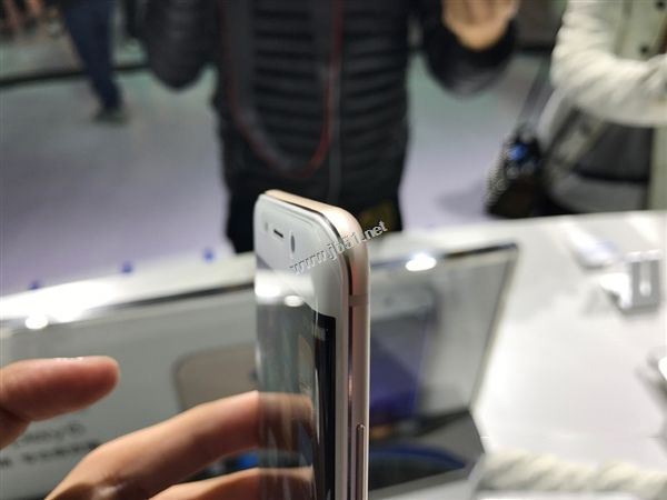 vivo xplay6和x7哪个值得买?vivo xplay6和vivo x7详细区别对比评测