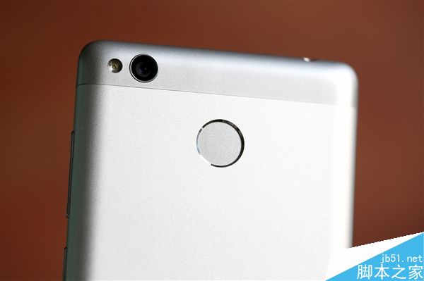 红米3S银色版开箱：699元指纹+MIUI 8