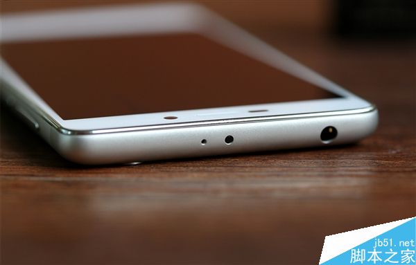 红米3S银色版开箱：699元指纹+MIUI 8