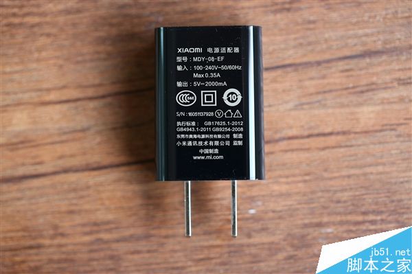 红米3S银色版开箱：699元指纹+MIUI 8