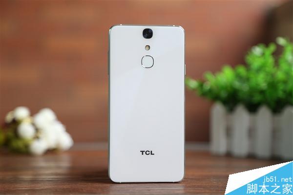 1993元！TCL 750正式发布：主打文艺气质