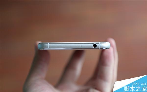 1993元！TCL 750正式发布：主打文艺气质