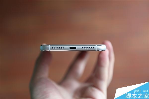 1993元！TCL 750正式发布：主打文艺气质