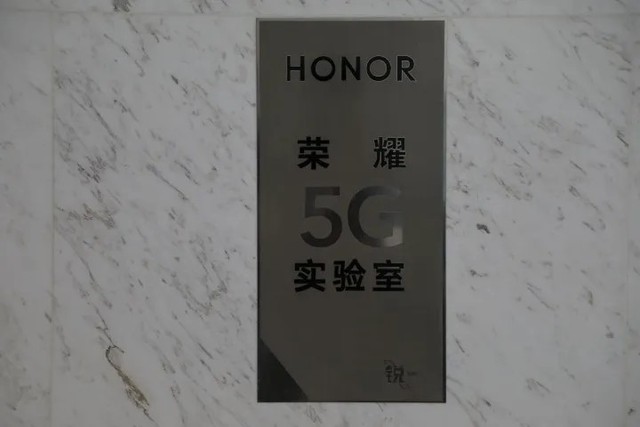 最便宜的5G手机来了?荣耀X10新机谍中谍