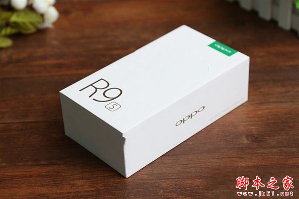 OPPO R9s和OPPO R9哪个更值得买?OPPO R9s和R9全面区别对比深度评测