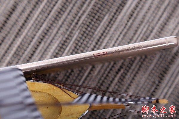 华为nova和荣耀8哪个值得买？华为nova和荣耀8全面区别对比深度评测