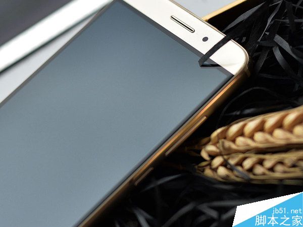 华为麦芒5高清图赏 全金属大屏手机
