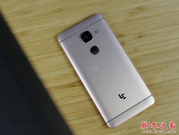 乐视pro3和max2哪个性价比高?乐视乐pro3和乐max2全面区别对比深度评测