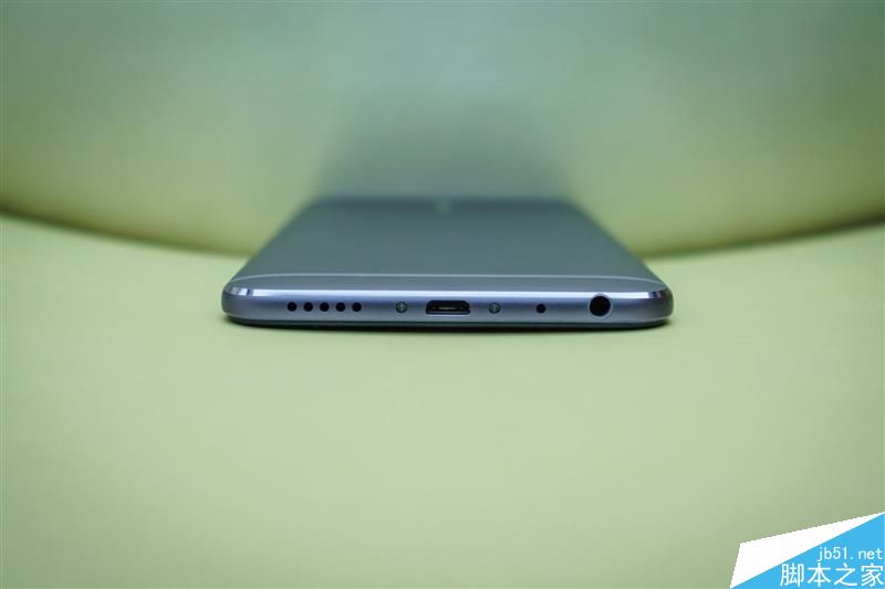 1299元！魅蓝E开箱上手体验：超越Note 3