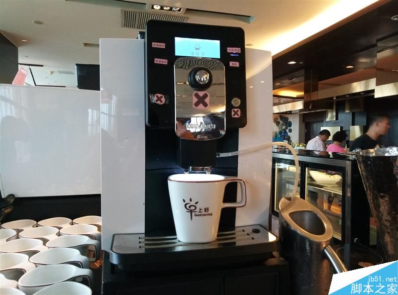 1299元！魅蓝E开箱上手体验：超越Note 3