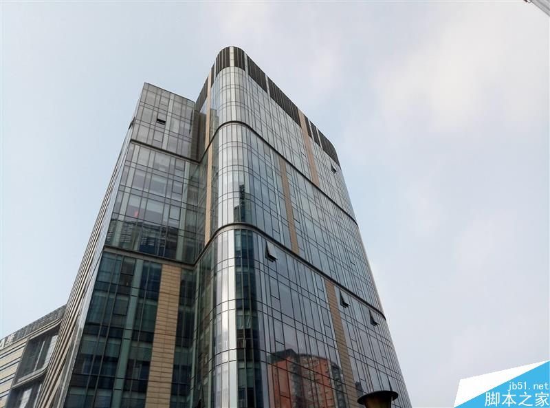 1299元！魅蓝E开箱上手体验：超越Note 3