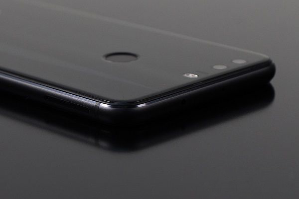 荣耀8幻夜黑好看吗？荣耀8幻夜黑图赏