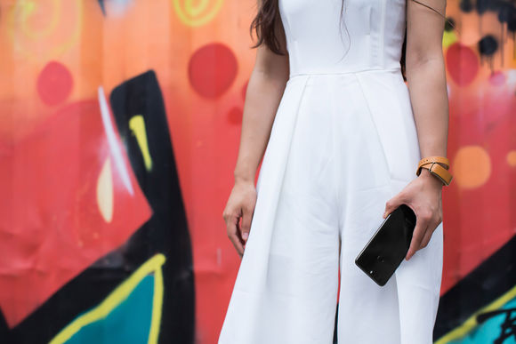 荣耀8幻夜黑好看吗？荣耀8幻夜黑图赏