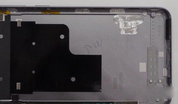 vivo x7后盖怎么打开 vivo x7后盖可以换吗？