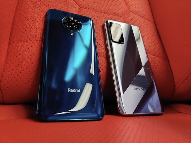 硬核游戏散热挑战 荣耀X10与红米K30 Pro谁是冰封王者?