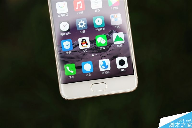 自拍残暴!最火国产智能机vivo X7深度评测:2498元