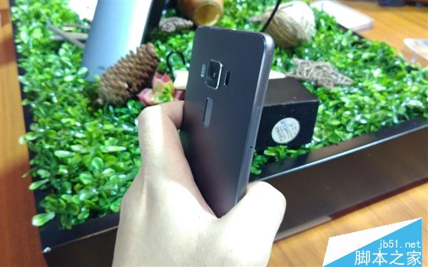 骁龙821 4999元！华硕ZenFone 3真机多图赏