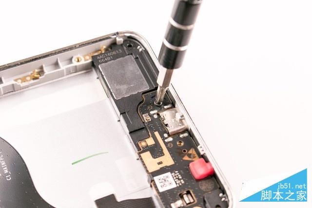 骁龙652配超大电池 酷派cool1拆解图赏