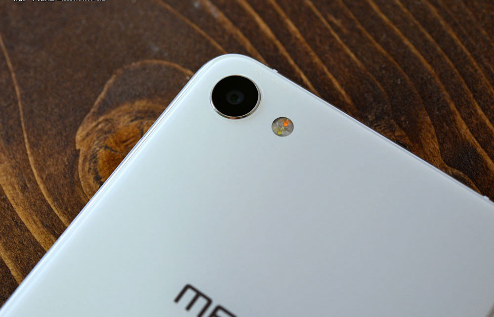 5寸双面玻璃屏幕 魅蓝U10开箱图赏(9/12)