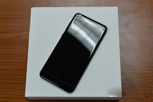 特别晶莹的质感 vivo X7曜石黑开箱图赏