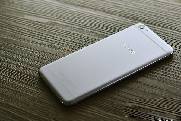 vivo X7曜石黑特别版与普通版有什么区别？曜石黑对比深空灰