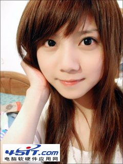 偏黄照巧处理 美图秀秀美化室内自拍