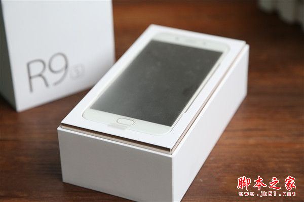 vivo x9s和oppo r9s哪个好?oppo r9s和vivo x9s区别对比评测