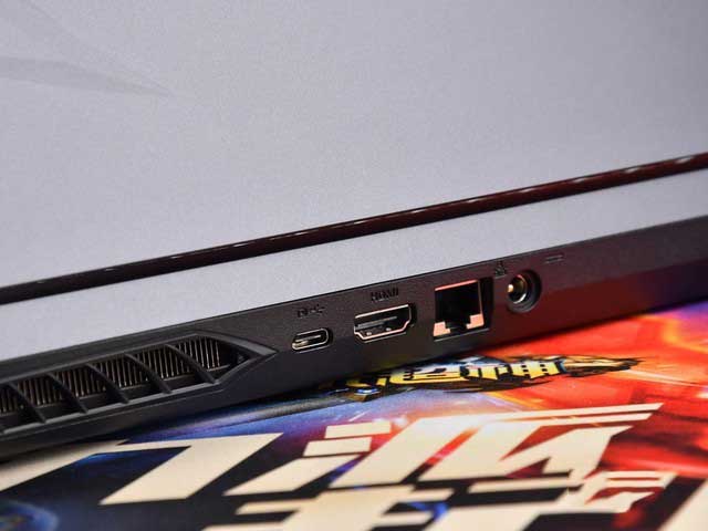 高性价比RTX 2060游戏本 神舟战神Z8-CU7NK评测