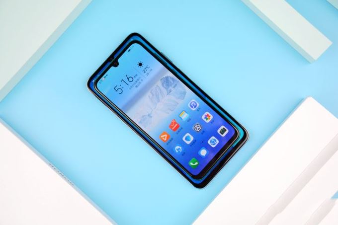 不吹不黑快速评价荣耀X10 Max：你想知道的优缺点，都在这了